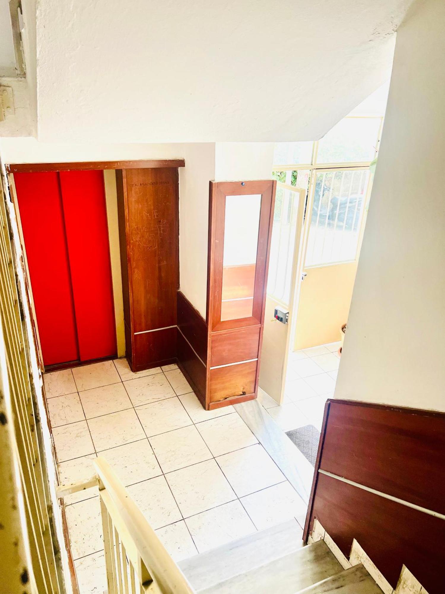 Lovely 3-Bedroom Rental Unit In Durres Bagian luar foto
